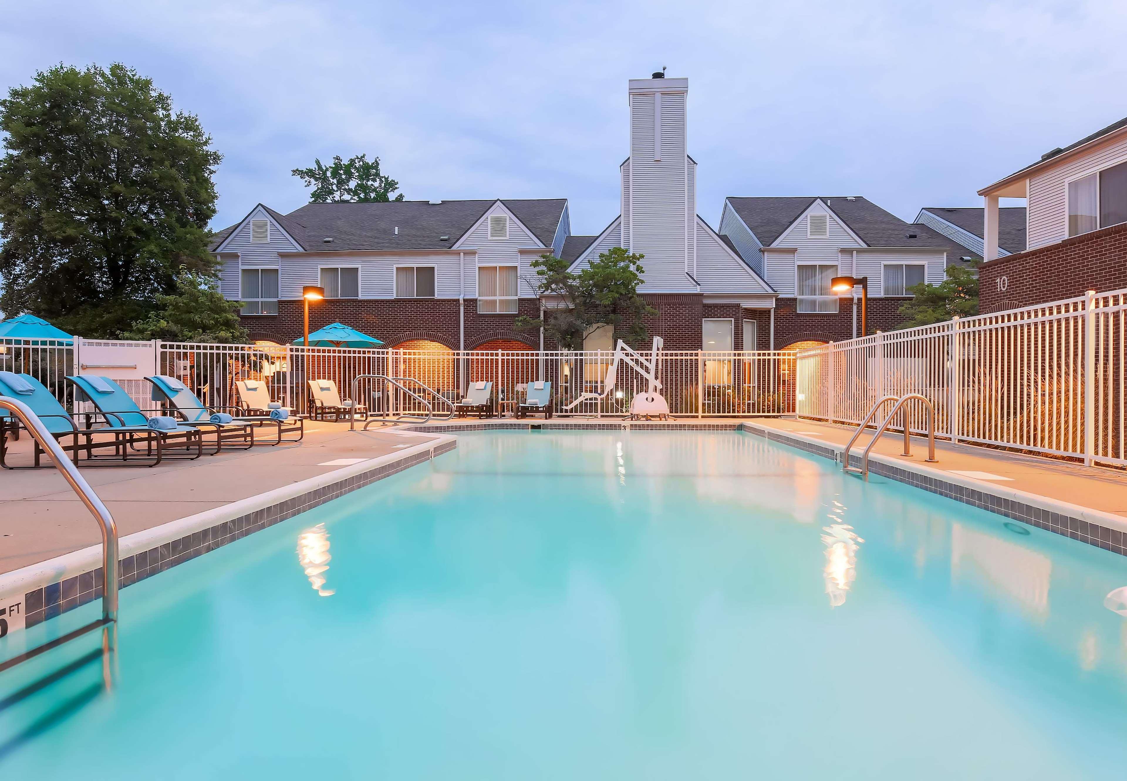 Sonesta Es Suites Cincinnati - Blue Ash Exterior foto
